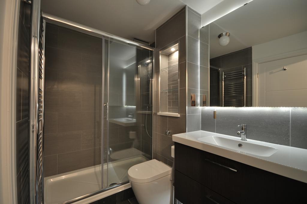 The Garden Apartment, Near Airport & Appartement
