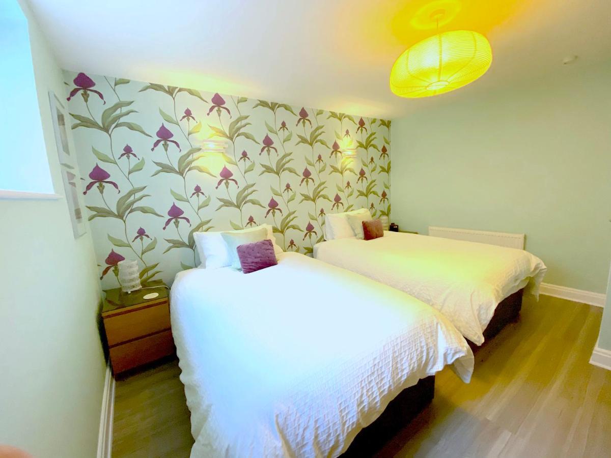 Appartement The Garden Apartment, Near Airport & *